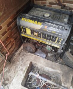 Man gets caught while stealing a generator in Ogun state Nigeria